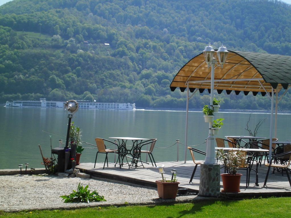 Casa Verde Orsova Exterior photo